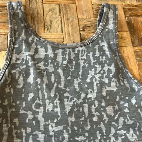 Lululemon Power Pivot Tank *Tough Heathered PU Black Asphalt Gray M/L - Picture 2 of 4